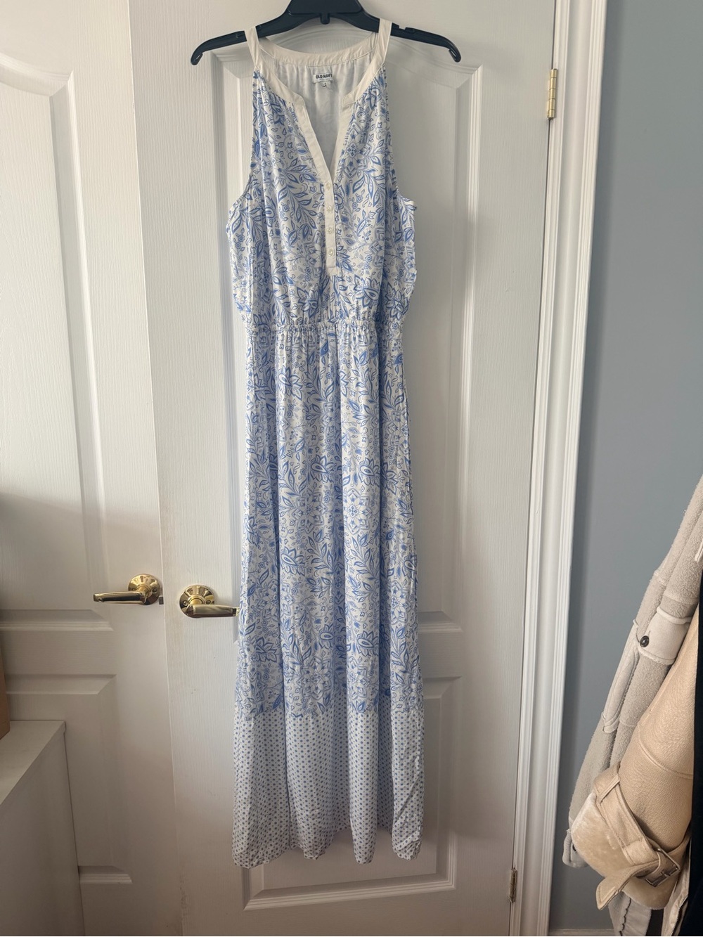 Old Navy White and Light Blue Floral Paisley Maxi Dress Size L
